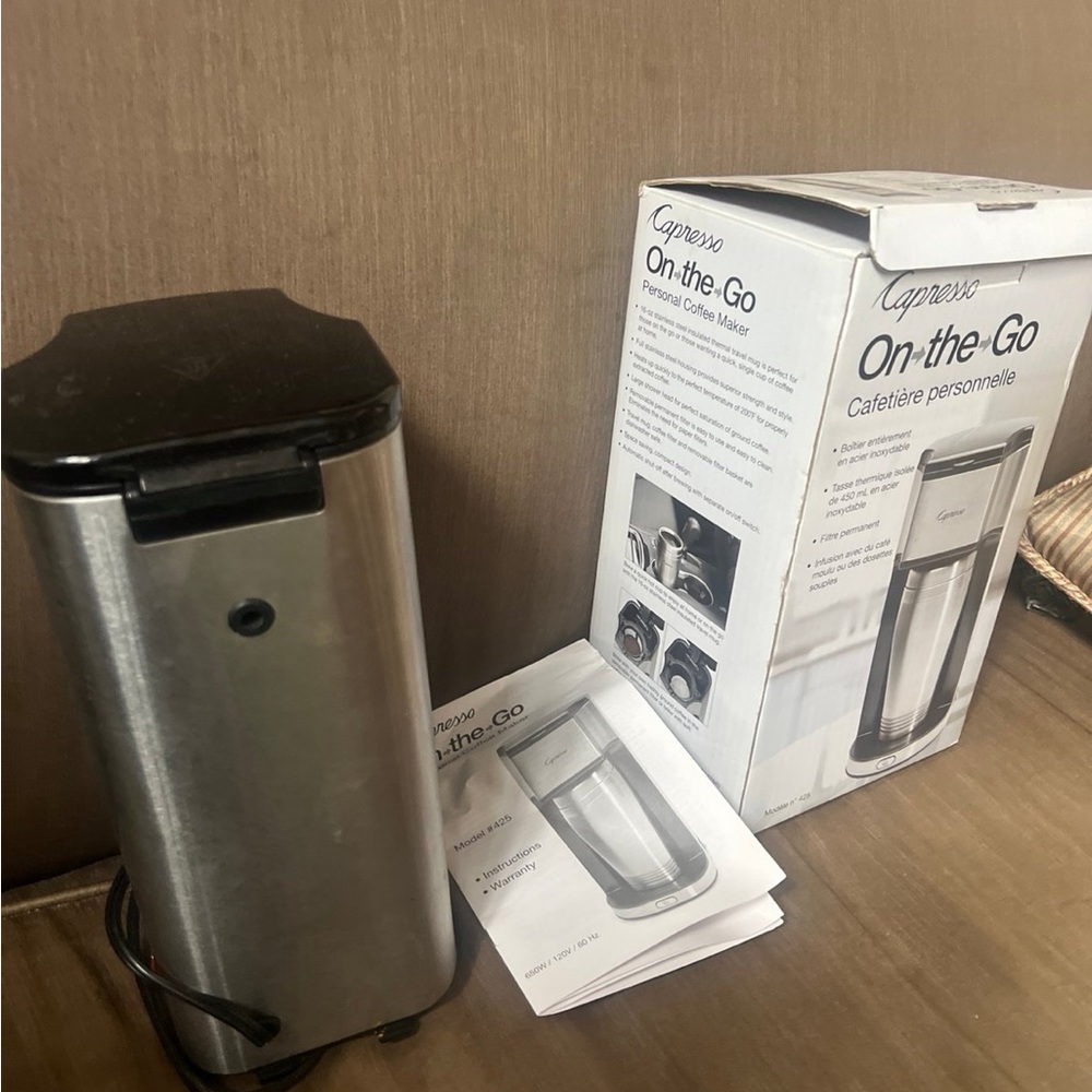 Capresso On-the-Go Coffee Maker - Picture 5 of 6